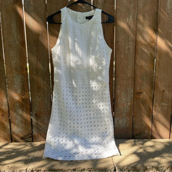 Banana Republic Women’s White Circle Pattern Sheath Pencil Dress Size 8 - Picture 15 of 17